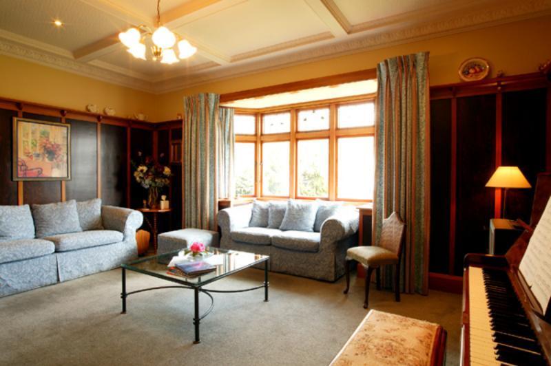 Highway House Bed And Breakfast Oamaru Extérieur photo
